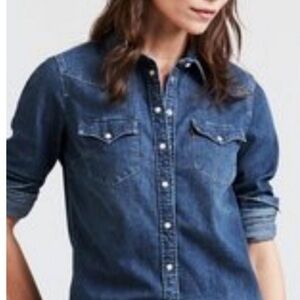 NWOT Western Dark Denim Wash Shirt with Pearl Snaps